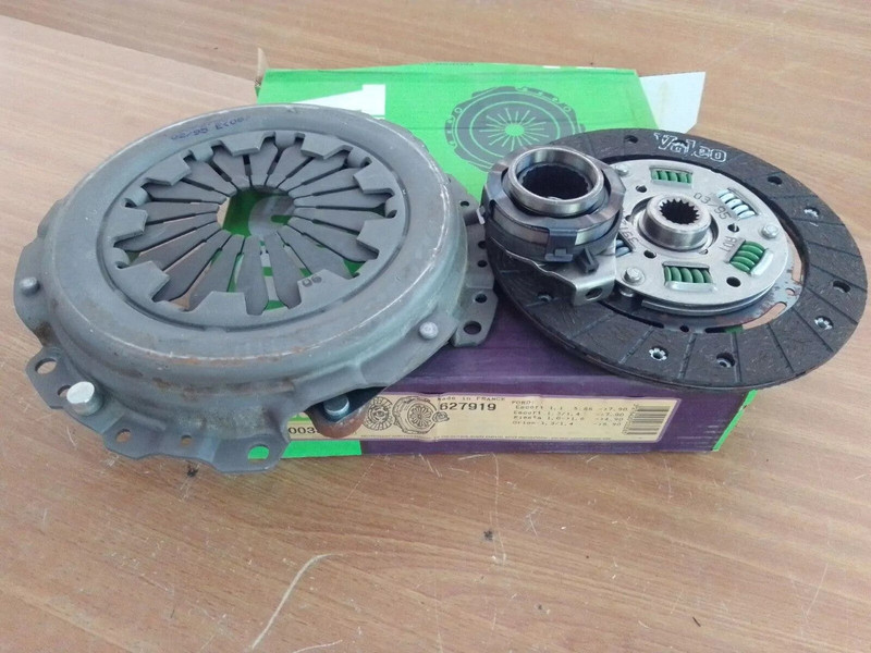 Clutch Kit fits Ford Fiesta Escort Orion 190mm 627919 View Front