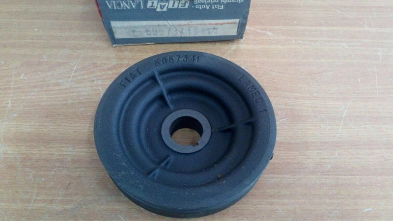 Crankshaft Pulley fits Fiat Ritmo Abarth 5957341 Genuine View Front