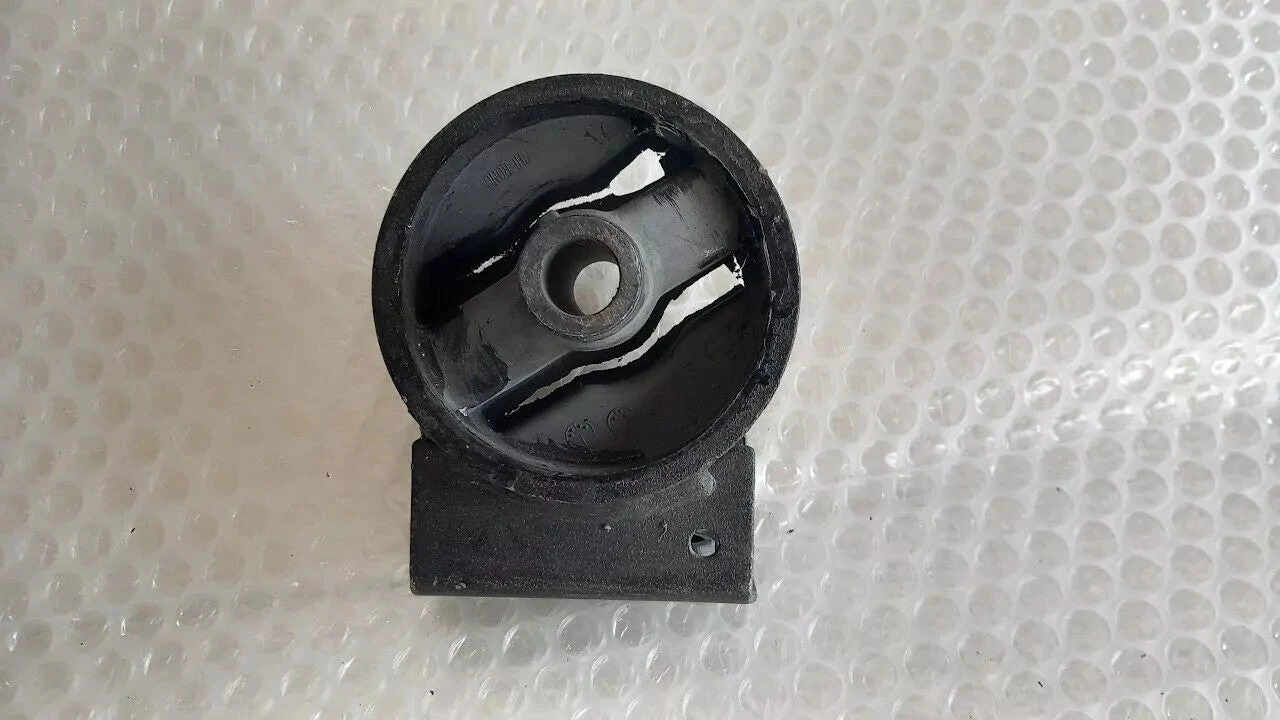 Engine Mount Front fits Toyota Camry Vista Aurion CV20 SV20 SV21 VZV20 12361-64120 View Front