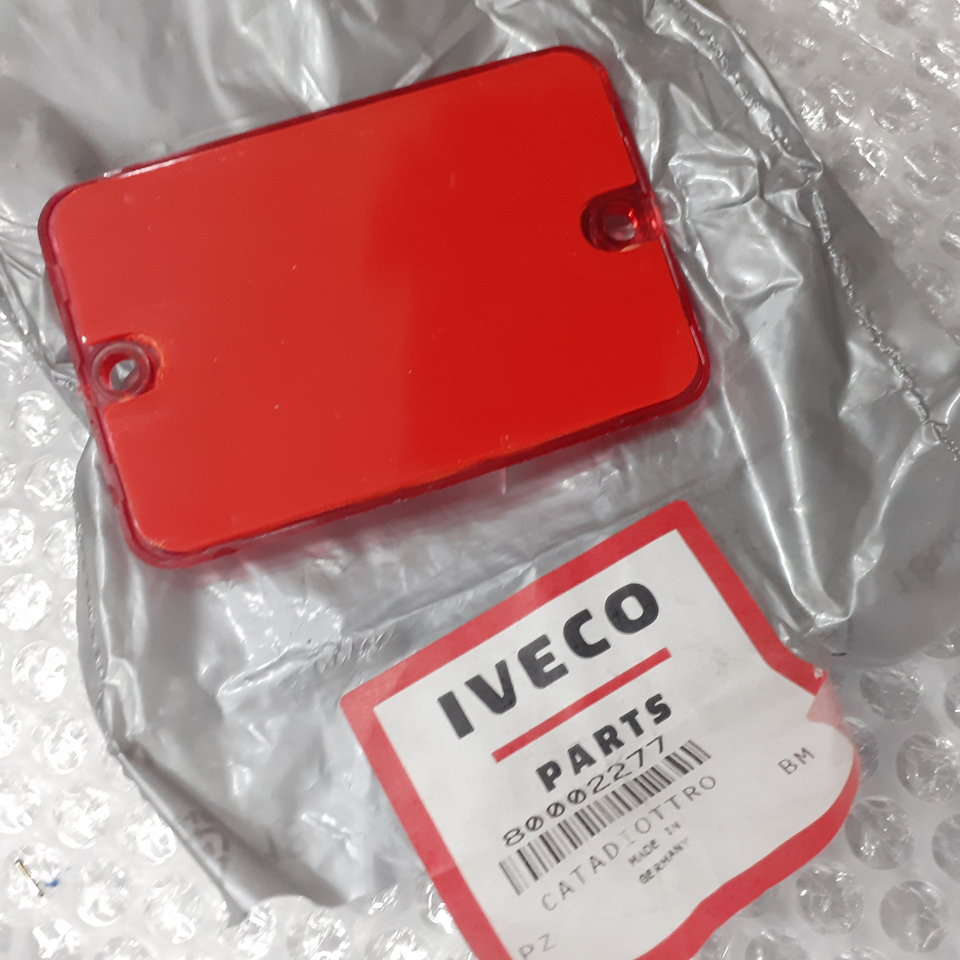 Rear Bumper Red Reflective Light fits Iveco Daily Eurocargo Tector Stralis 80002277 Genuine