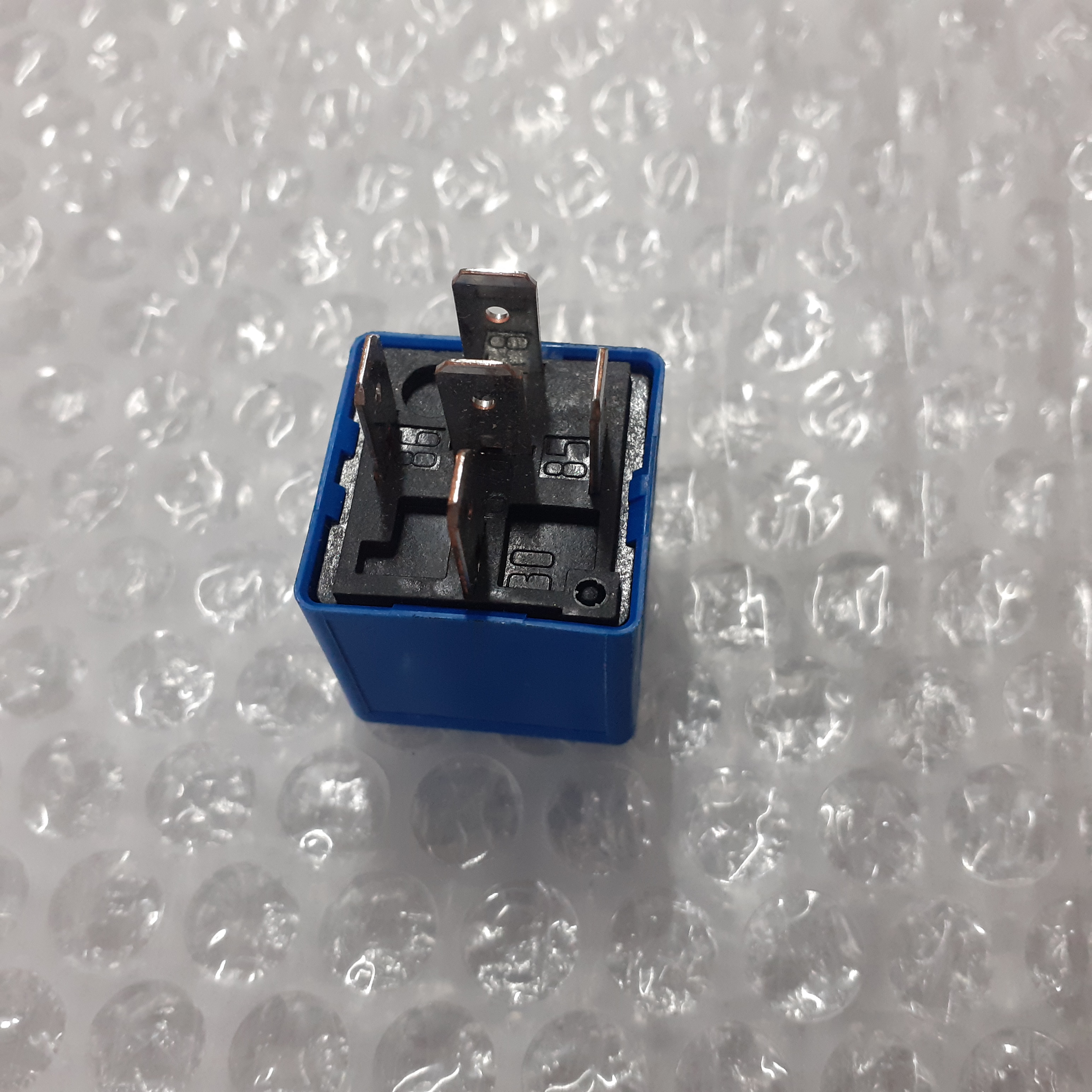 Relief Relay 24V fits Iveco Eurocargo Stralis Daily Crossway 504063773 Genuine