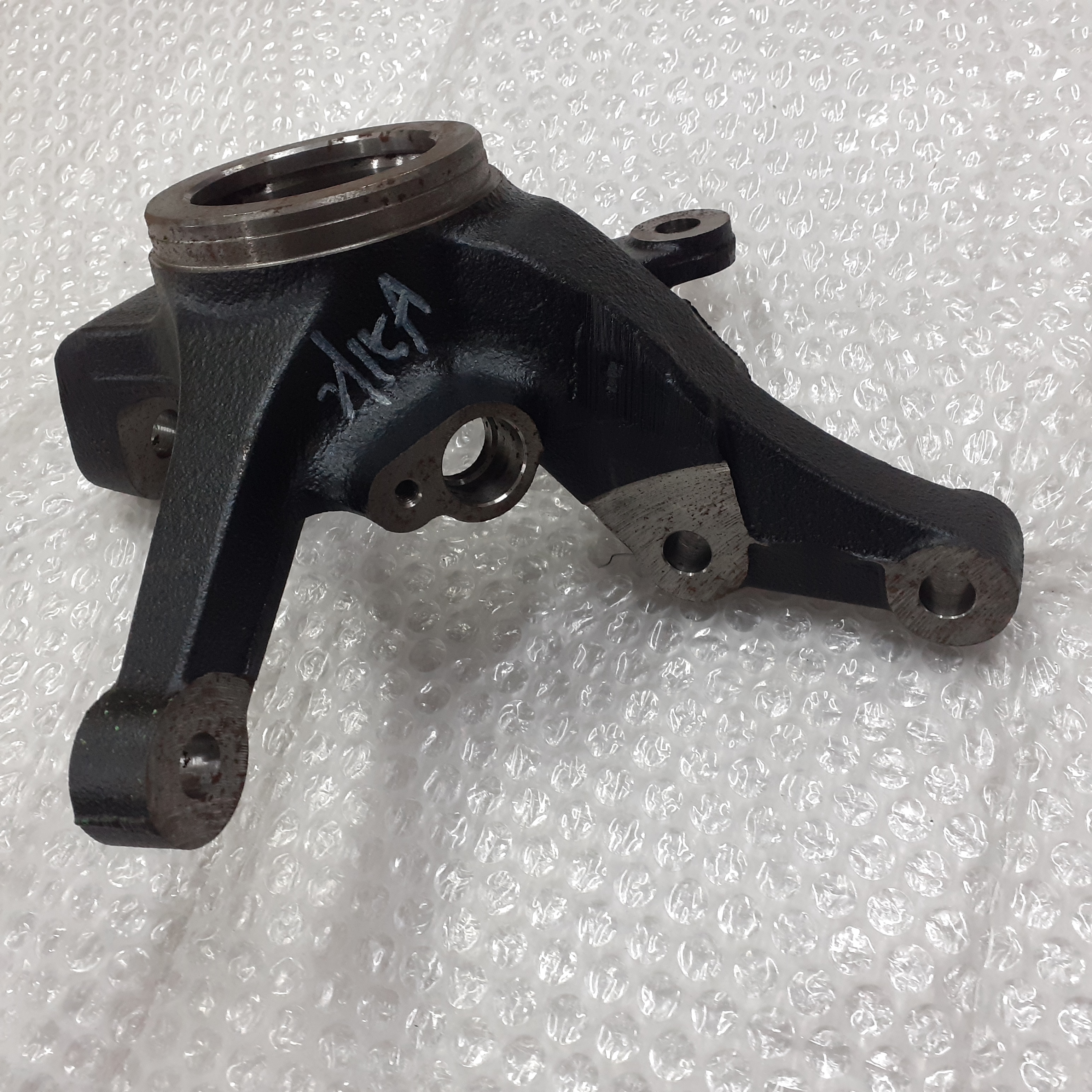 Steering Knuckle Front Left fits Hyundai Getz TB 51715-1C110 Genuine