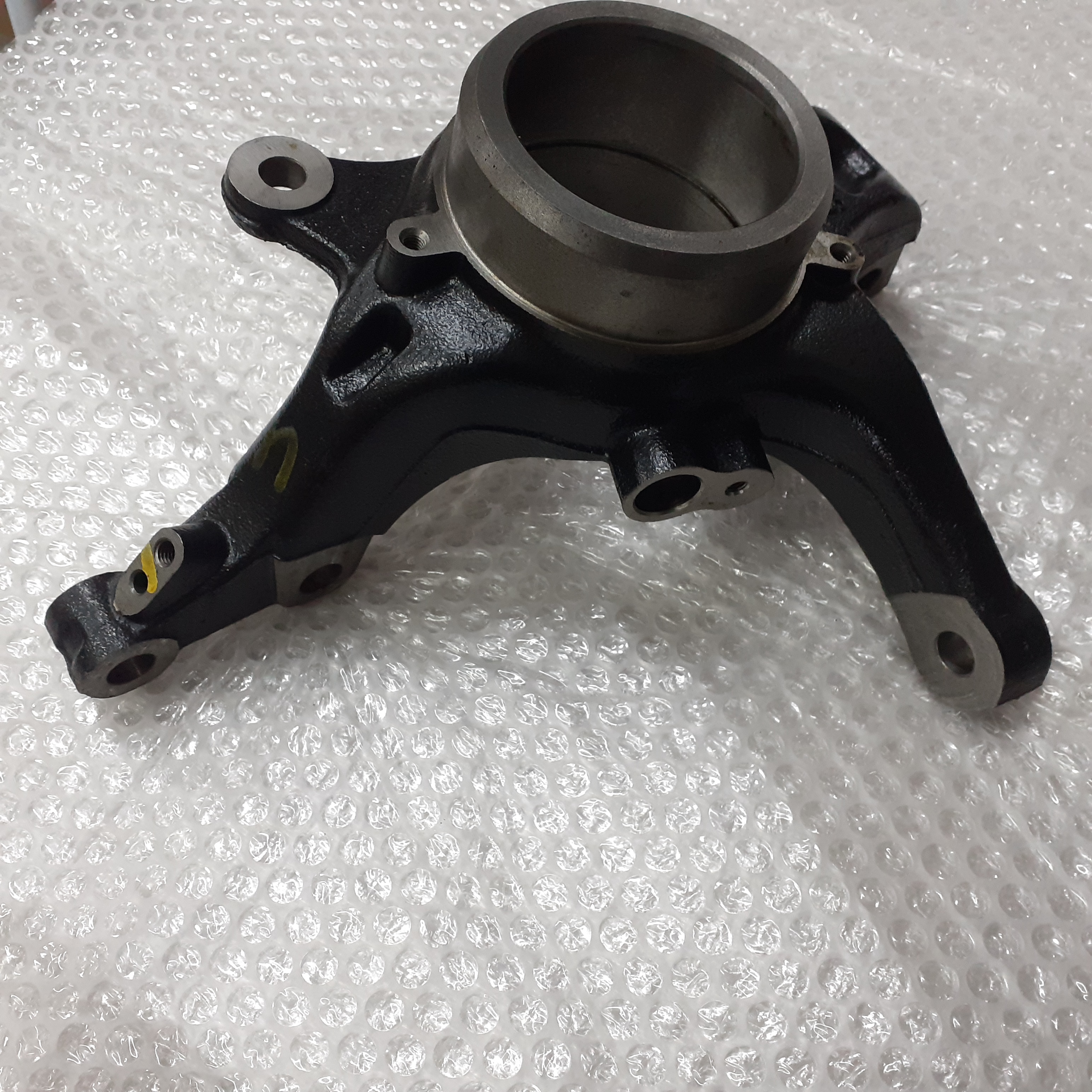 Steering Knuckle Front Right fits Hyundai ix35 Tucson Kia Sportage 51716-2S000 Genuine