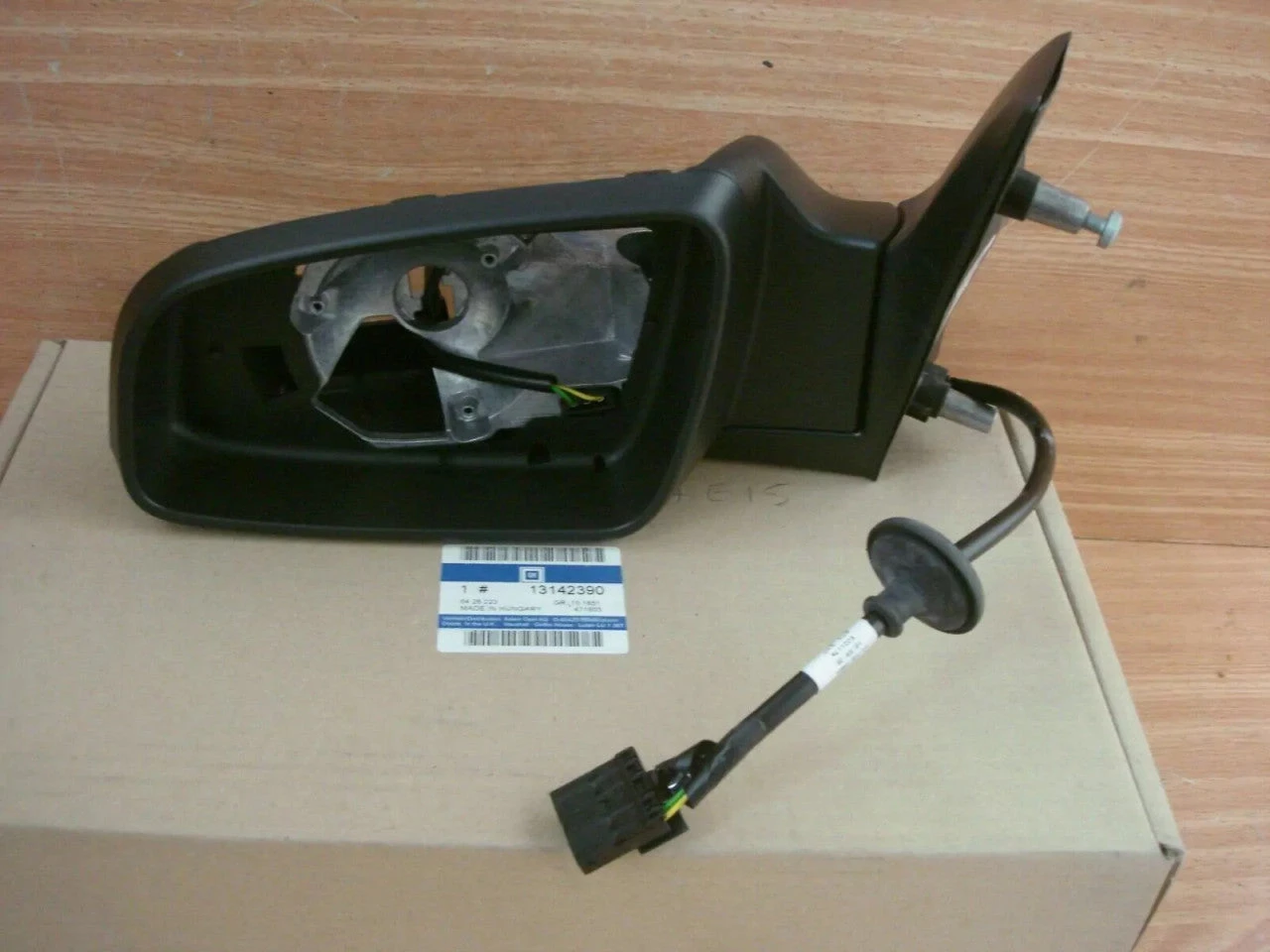 Wing Mirror Left RHD fits Opel Vauxhall Zafira B 13142390 Genuine View Front