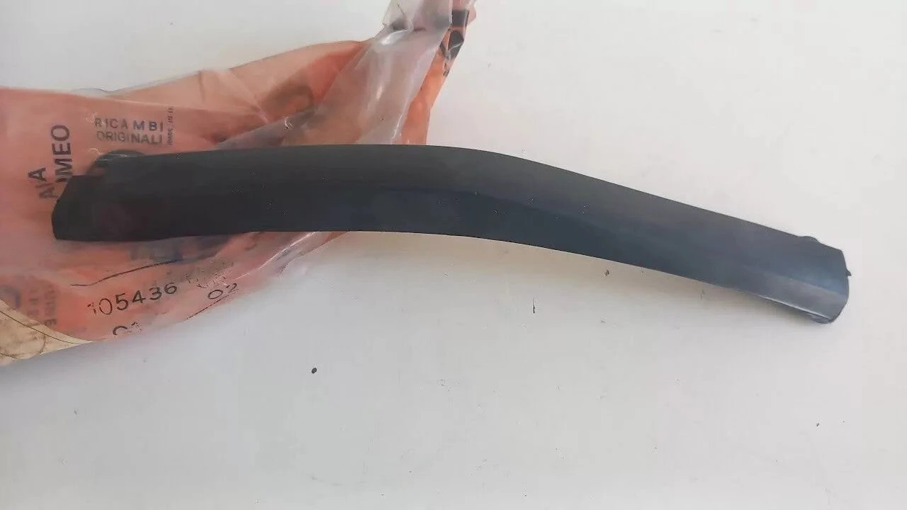 Bumper Rubber fits Alfa Romeo Alfasud 105436 Genuine View Front