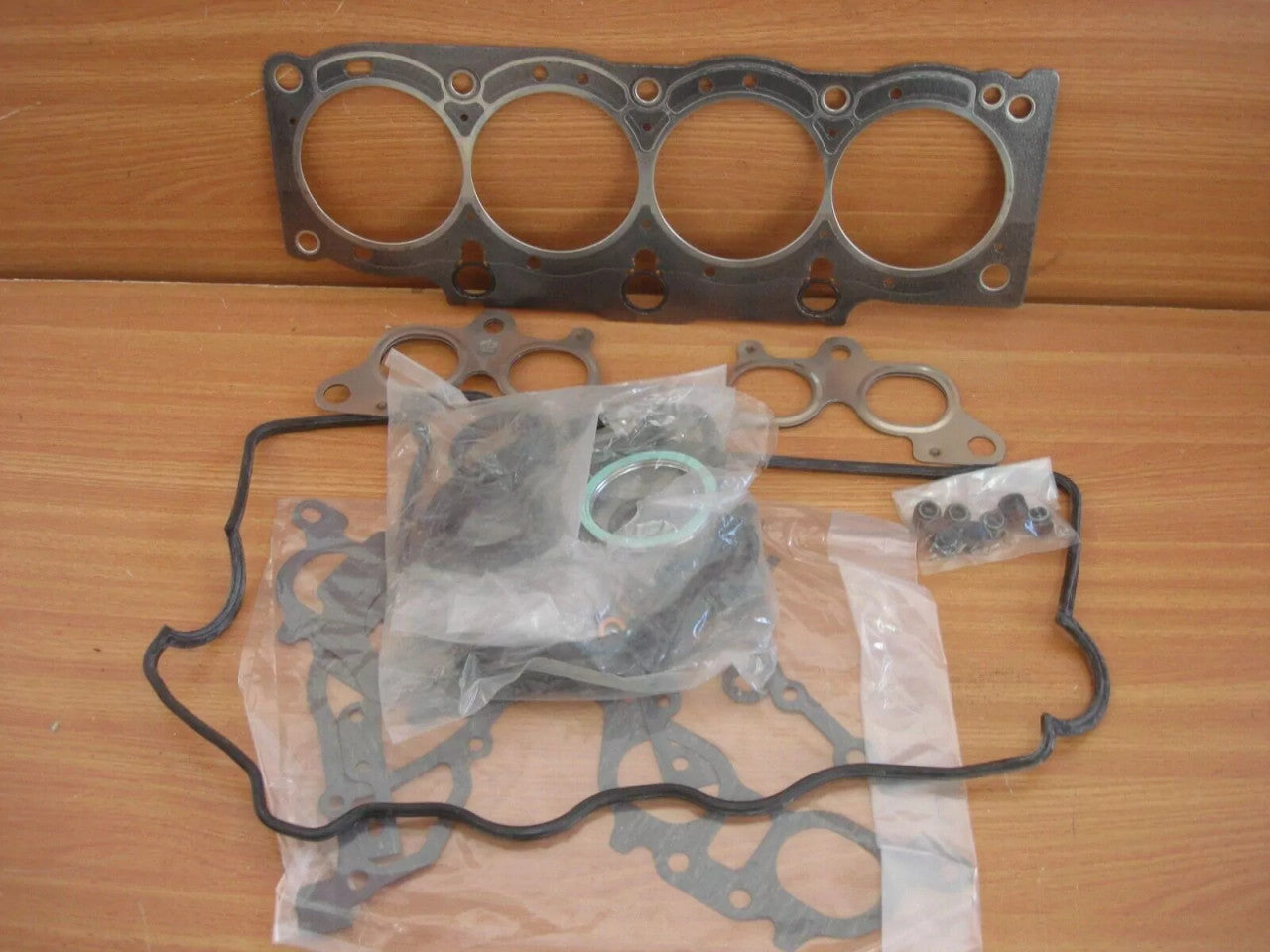 Gaskets Set kit fits Toyota MR2 MRS Camry SXV Celica ST184 5SFE GS970 View Front