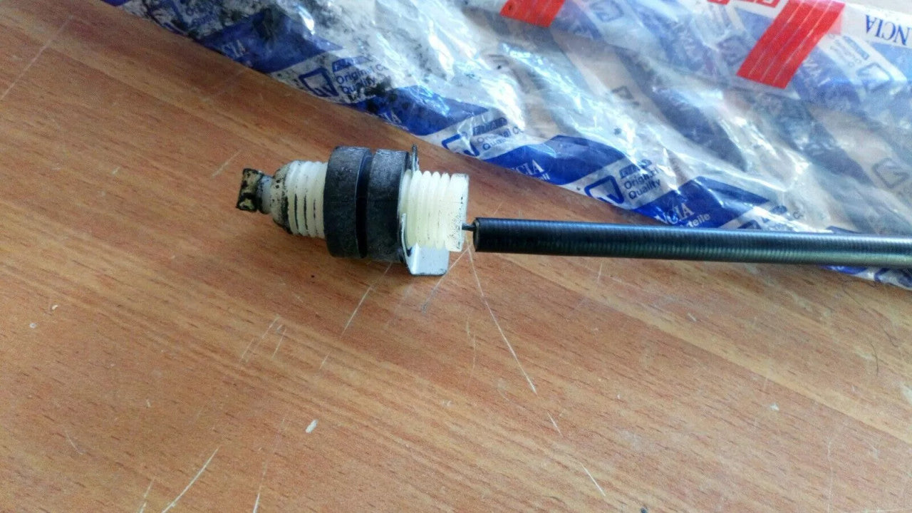 Accelerator Throttle Cable fits Fiat Tempra Tipo 7678052 Genuine View Rear