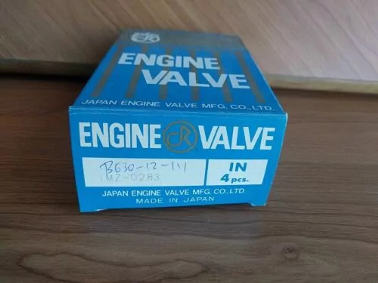 4x Intake Valves Inlet fits Mazda 323 B5 B6 engines Ford Laser Kia Sephia B630-12-111 View Front