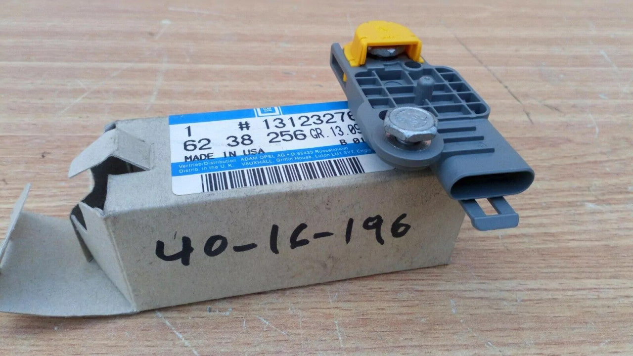 Airbag Sensor fits Opel Vauxhall Vectra C 13123276 Genuine View Rear