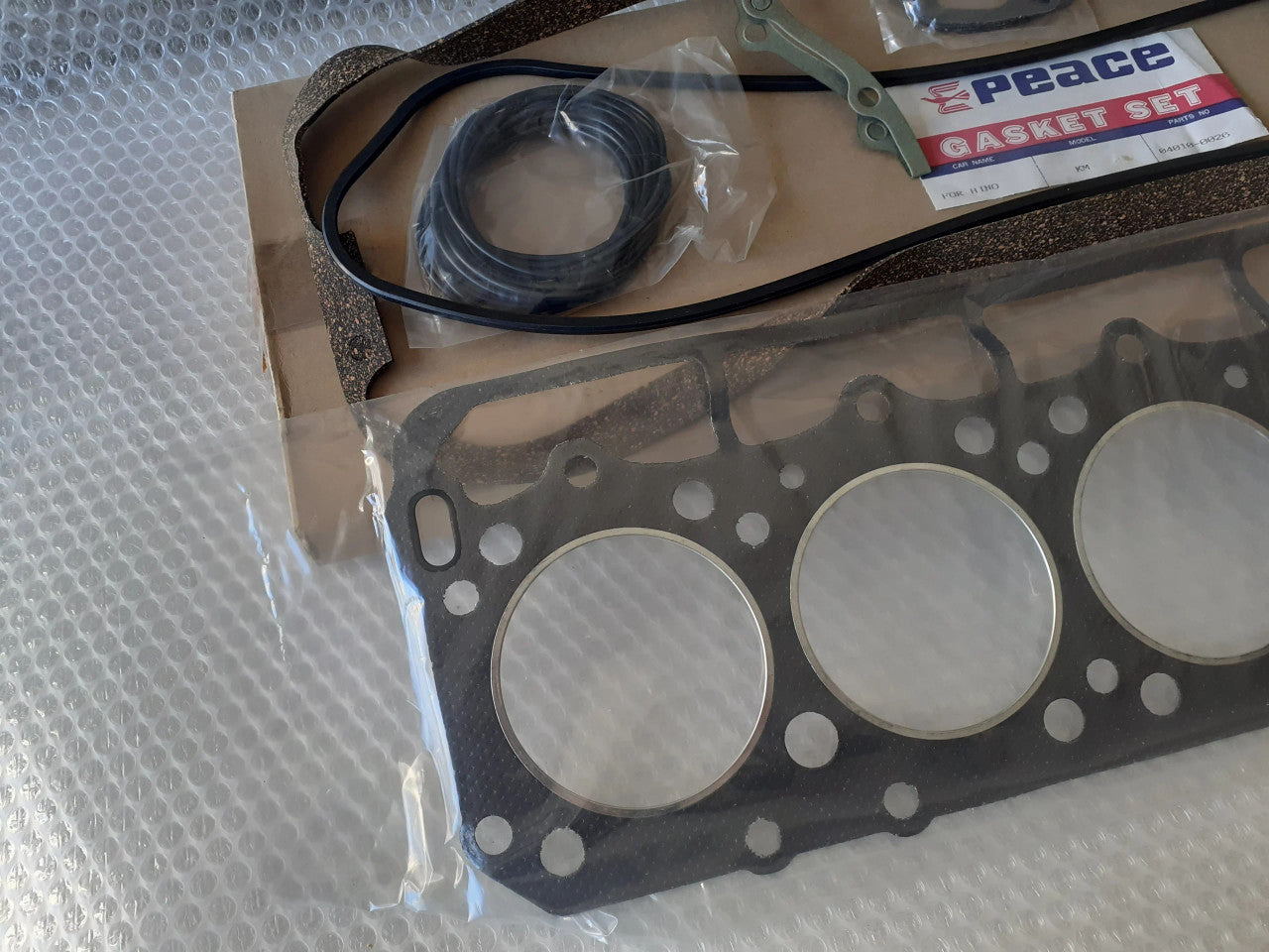 Full Gasket Set kit fits Hino Truck DM100 engine 04010-0026 View Rear