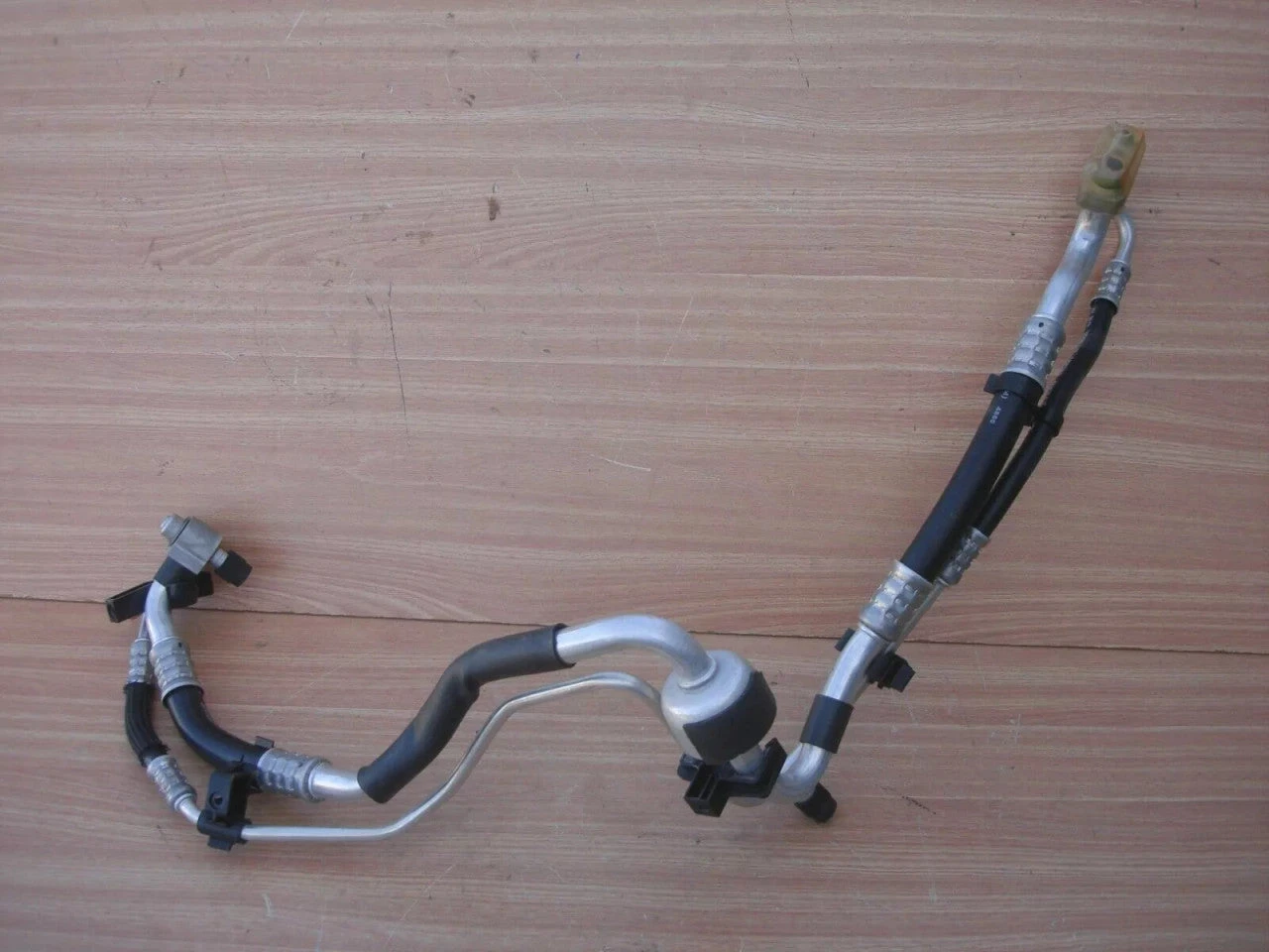 A/C Pipe Hose fits Opel Vauxhall Corsa C 24444039 Genuine View Front
