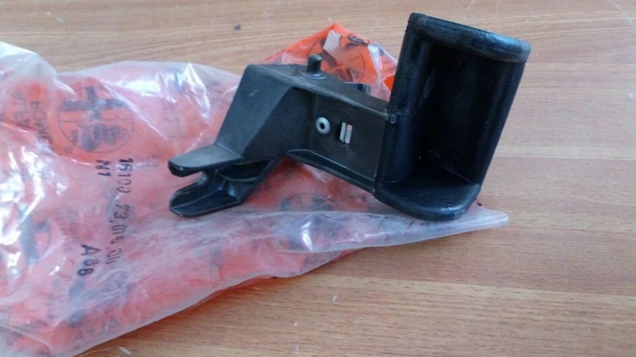 Interior Door Handle Front Left fits Alfa Romeo 75 161007307500 60527416 Genuine View Rear