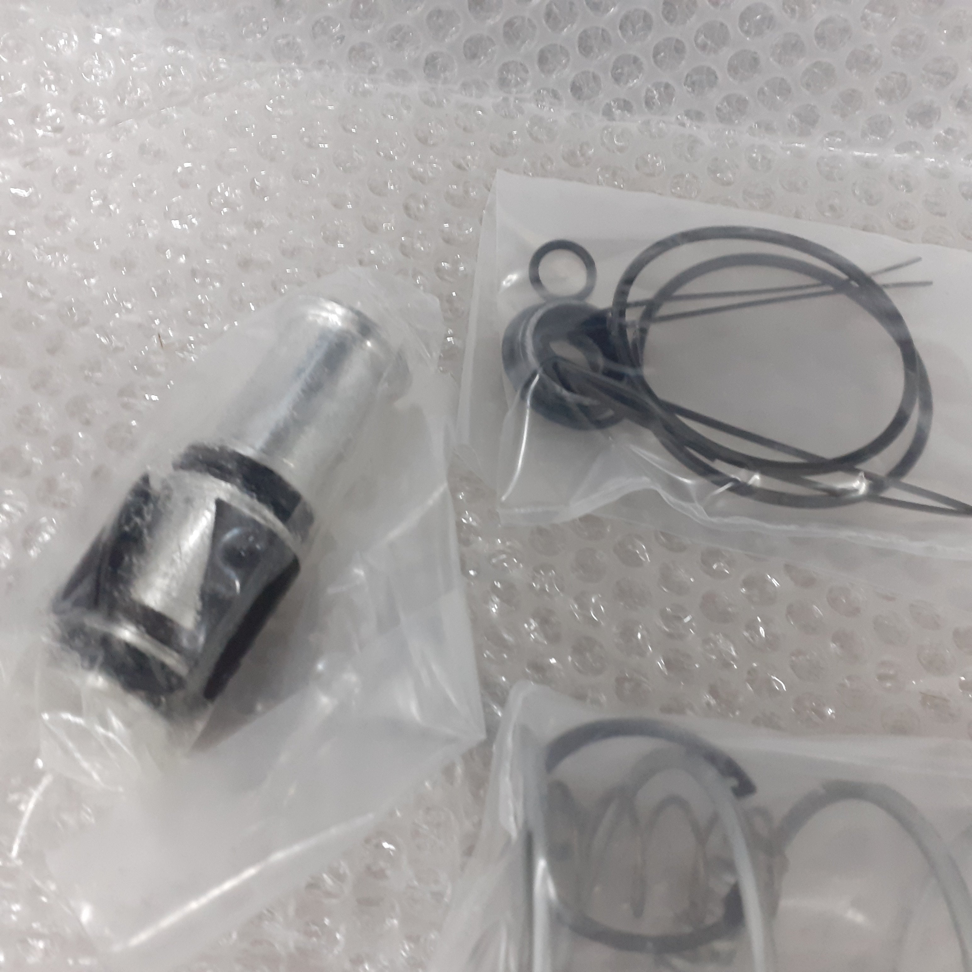Clutch Servo Booster Repair Kit fits Iveco Eurocargo Stralis Trakker 42546211 Genuine View Left