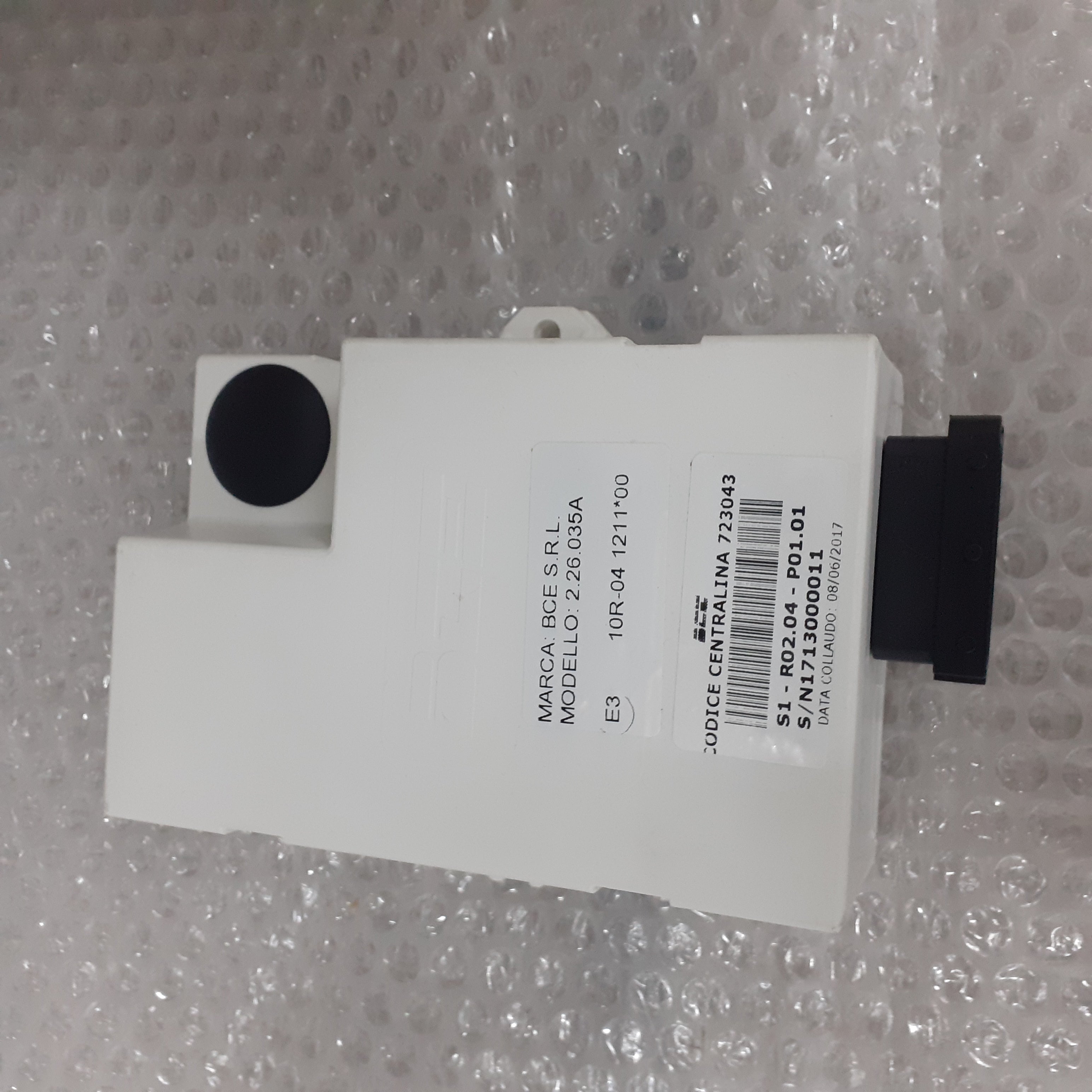 Main Interior Fuse Box Central Electrical Unit fits Iveco Stralis Eurocargo Tector 42574315 Genuine View Upper