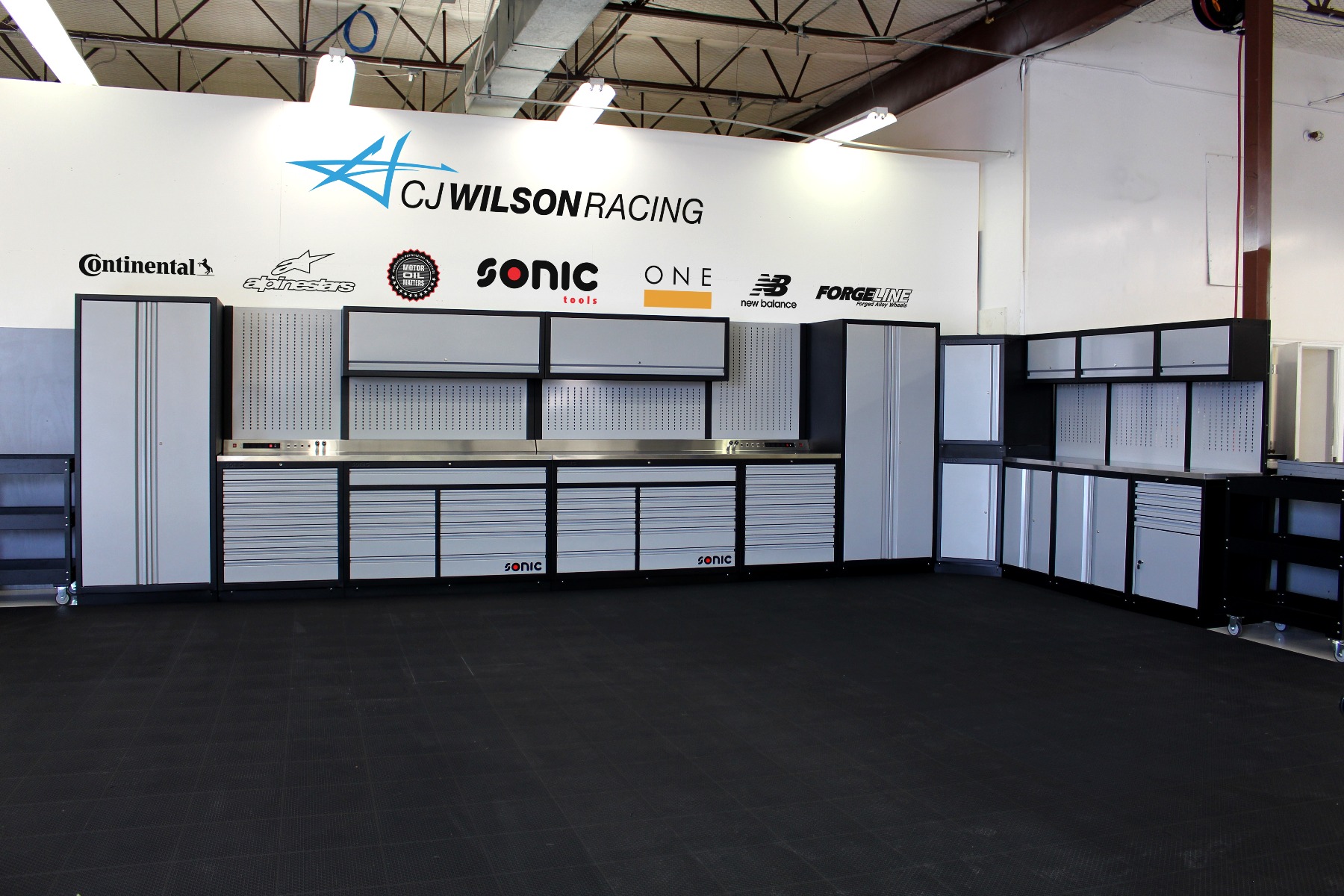 CJ Wilson Racing Ultimate Garage Setup