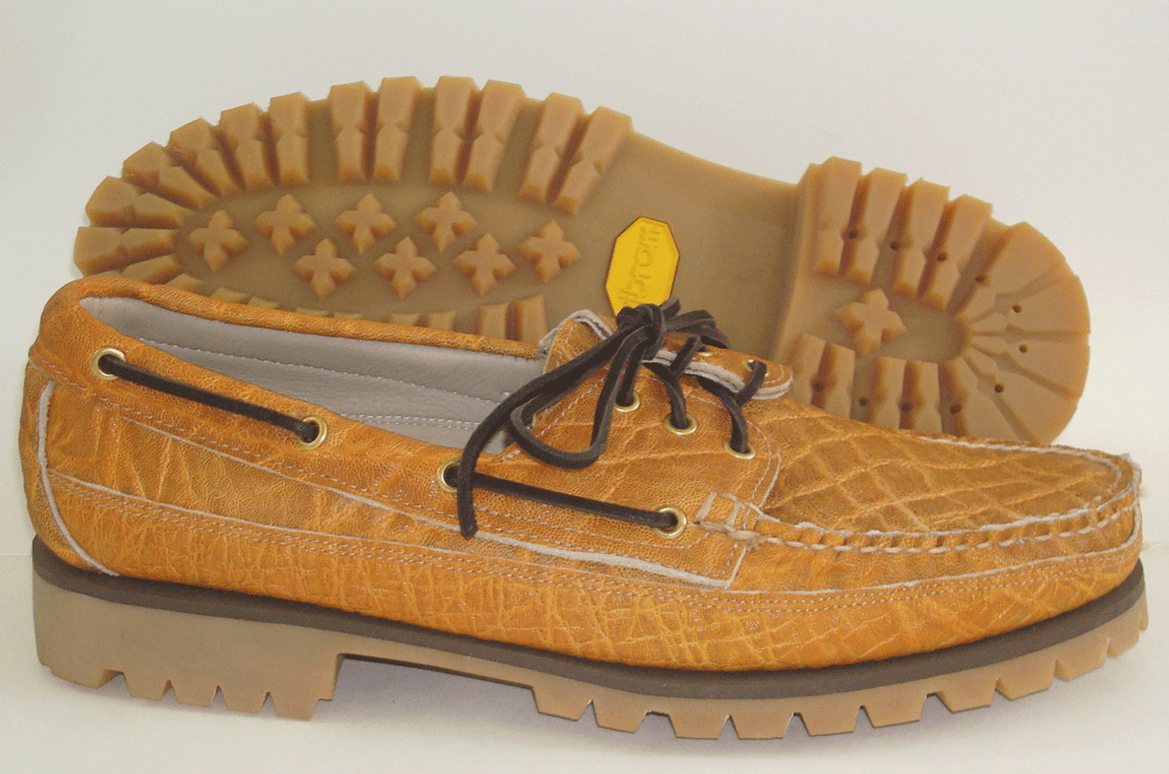 lug sole boat shoes