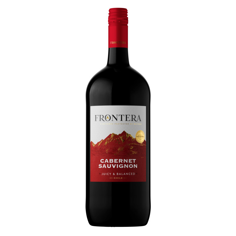 This attractive ruby red wine is a blend of 85% Cabernet Sauvignon and 15% Syrah. Aged in stainless steel and epoxy concrete containers for 2 months for a harmonic medium-bodied wine. This wine is ideal with red meat, curry or spicy meals such as Asian or Latin food.