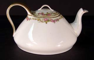 Tressemann and Vogt - 7219 - Tea Pot