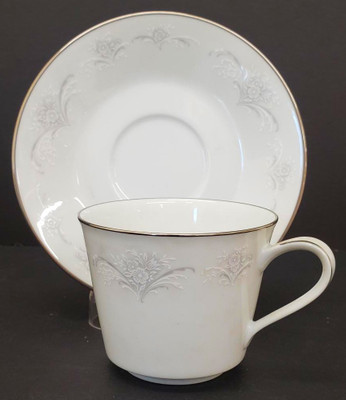 Noritake Casablanca Footed Cup and Saucer Set - New