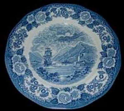 Royal Warwick - Lochs of Scotland - Salad Plate