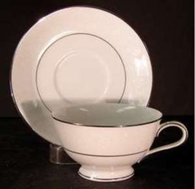 Noritake - Buckingham 6438 - Cup and Saucer