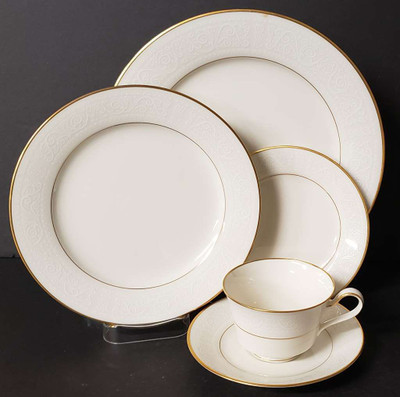 Noritake - Tulane 7562 - Cup and Saucer