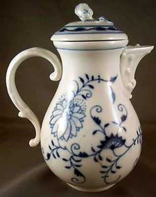 Meissen - Blue Onion (Oval Mark) - Coffee Pot