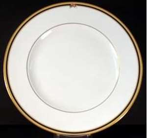 Wedgwood Clio Dinner Plate – collectible replacement piece by Wedgwood.