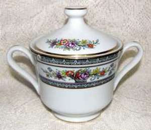 Mikasa Cambridge L9015 Sugar Bowl with Lid