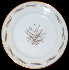 Hira Newancy Salad Plate in the Hira Newancy pattern. Shop China Lane for replacement china.