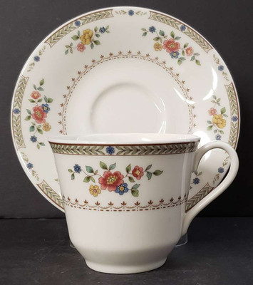 Royal Doulton - Kingswood TC1115 - Cup and Saucer