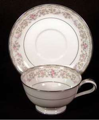 Noritake - Edgewood ~ 5807 - Cup and Saucer