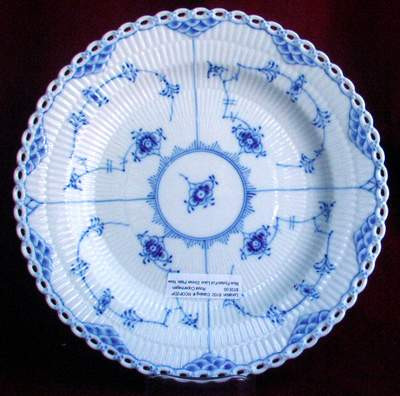 Royal Copenhagen - Blue Fluted ~ Full Lace - Dinner Plate
