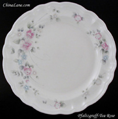 Pfaltzgraff Tea Rose Lunch Plate from Tea Rose by Pfaltzgraff at China Lane 9 1/4 ".
