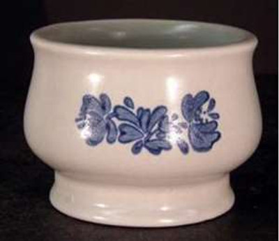 Pfaltzgraff - Yorktowne - Sugar Bowl