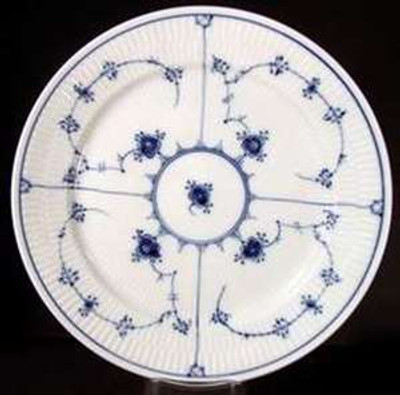 Royal Copenhagen - Blue Fluted ~ Plain - Dinner Plate