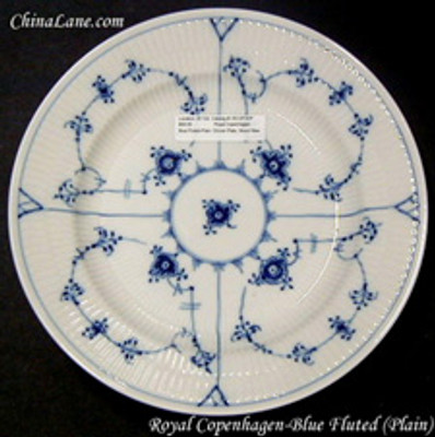 Royal Copenhagen - Blue Fluted ~ Plain - Luncheon Plate
