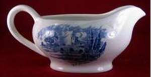 Wedgwood Countryside Blue Gravy Boat. Collectible piece.