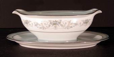 Noritake - Colburn 6107 - Gravy Boat