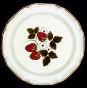 Mikasa Strawberry Festival EB 801 Flat Cup and Saucer Set