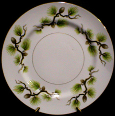 Narumi - Pinecone (White Background) - Bread Plate