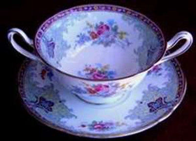 Shelley - Georgian~Red 13361 - Cream Soup and Saucer