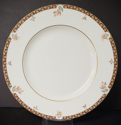 Wedgwood Isis Dinner Plate from the Isis collection by Wedgwood.