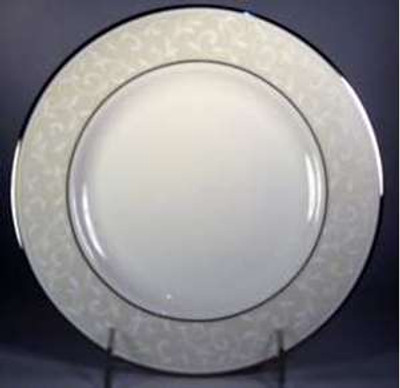 Wedgwood - Seville 501605 - Bread Plate