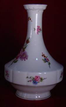 Haviland Chantilly France Decanter 8" from Haviland Chantilly. Replacement piece from China Lane.