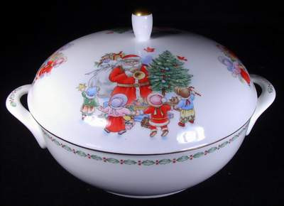 Mikasa - Jolly St. Nick CAF01 - Covered Bowl