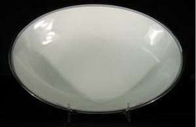Mikasa Wellesley Oval Bowl, 10 1/2"