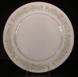 International - Eileen 3693 - Bread Plate