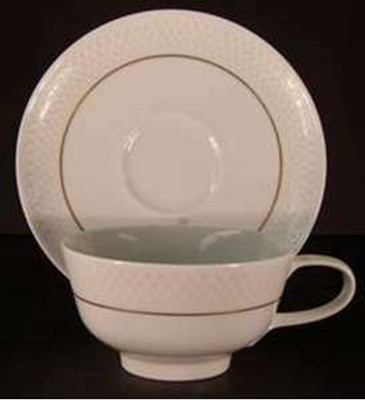 Easterling - Cameo - Saucer