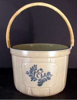 Pfaltzgraff Folk Art Berry Bucket, 4 3/4" x 6 1/2"